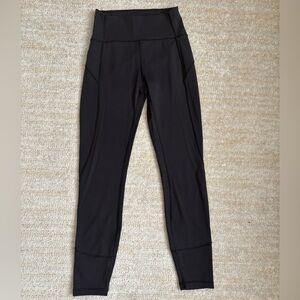 Lululemon 25” Wunder Train leggings